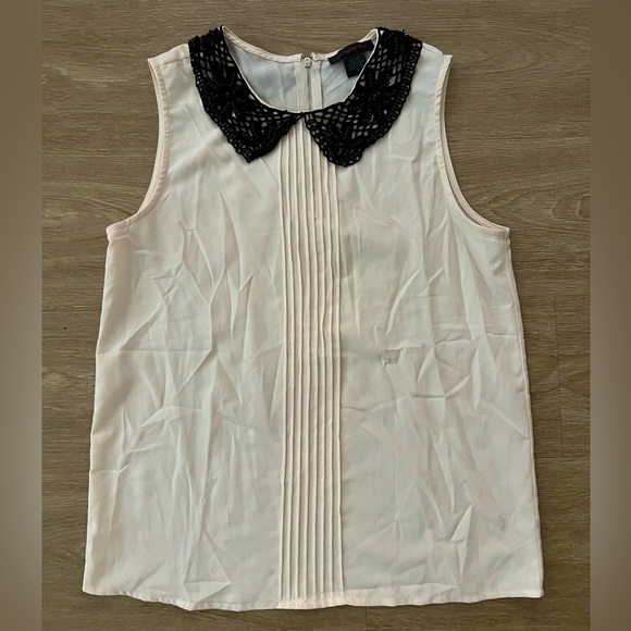 Cream business casual tank top with preppy collar - Picture 1 of 5